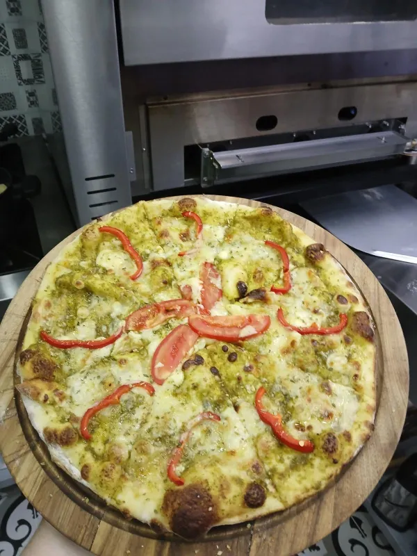 Pizza agli Spinaci (Ispanaklı)
